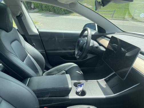 2020 Tesla Model 3 Performance