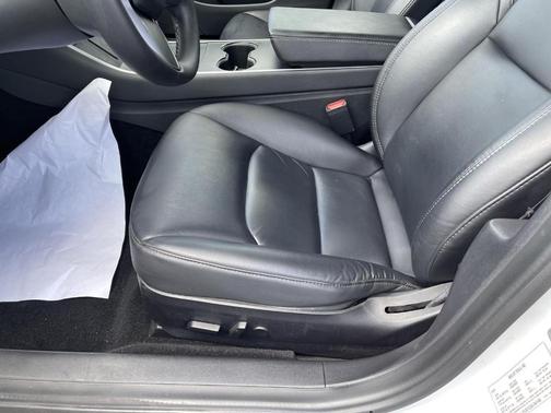 2020 Tesla Model 3 Performance