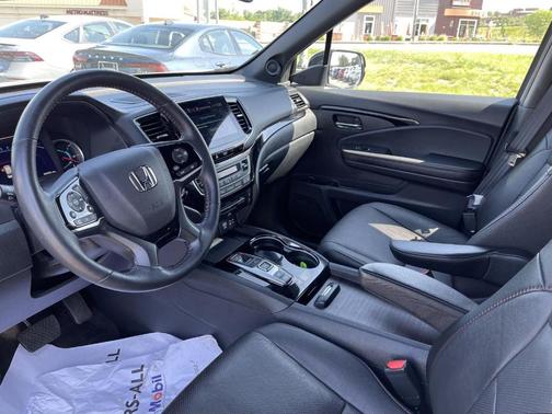 2022 Honda Pilot Black Edition