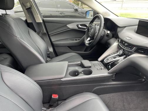 Majestic Black Pearl 2025 Acura TLX Technology