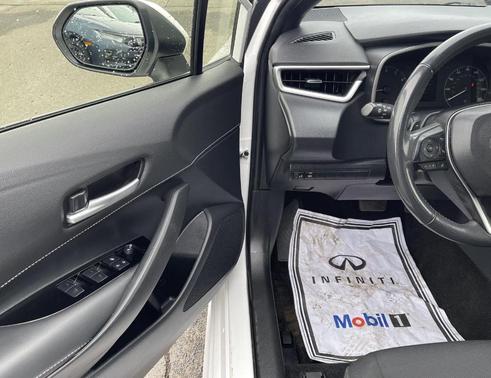 2024 Toyota Corolla Hatchback SE