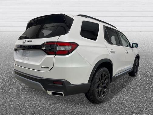2025 Honda Pilot Touring+