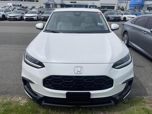 Platinum White Pearl 2024 Honda HR-V EX-L