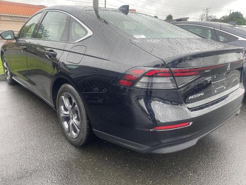Crystal Black Pearl 2023 Honda Accord EX