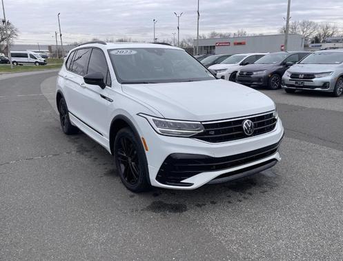 2022 Volkswagen Tiguan 2.0T SE R-Line Black