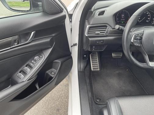 2022 Honda Accord Sport 2.0T