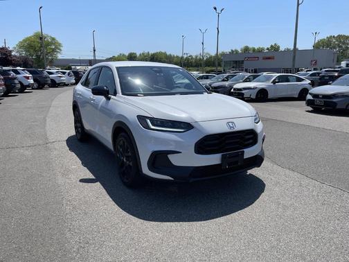 Platinum White Pearl 2024 Honda HR-V Sport