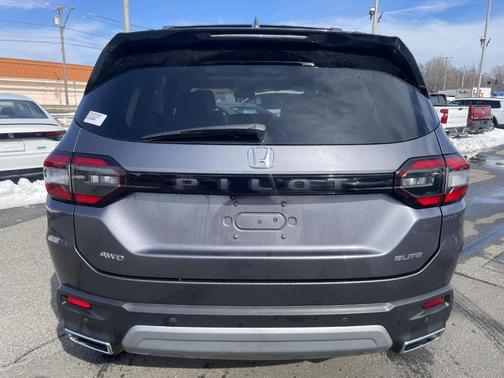 2024 Honda Pilot Elite
