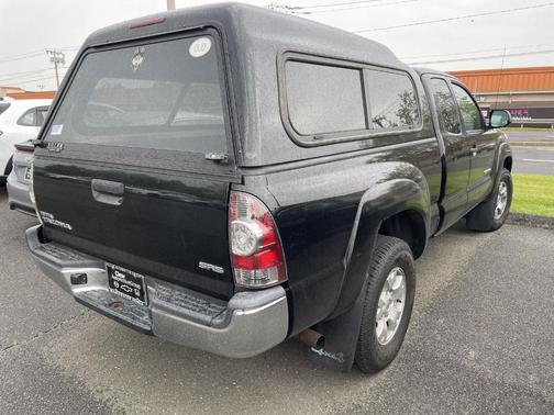Black 2013 Toyota Tacoma