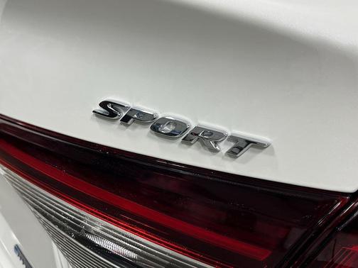 Platinum White Pearl 2026 Honda Civic Hybrid Sport