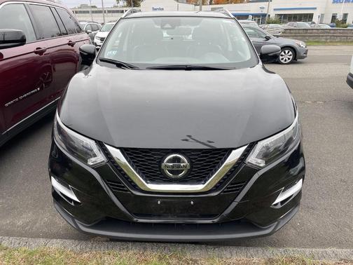 2022 Nissan Rogue Sport SL