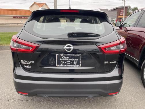 2022 Nissan Rogue Sport SL