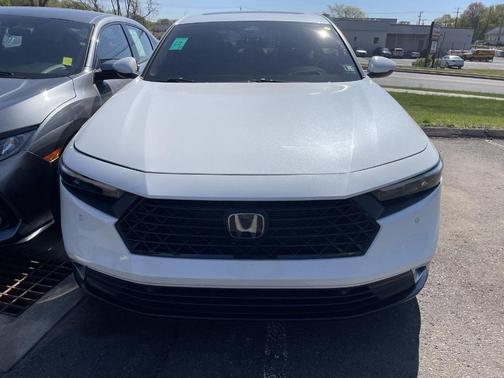 Platinum White Pearl 2023 Honda Accord Hybrid Touring
