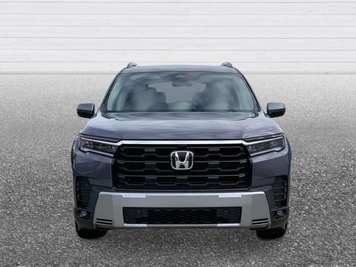 Modern Steel Metallic 2026 Honda Pilot Touring