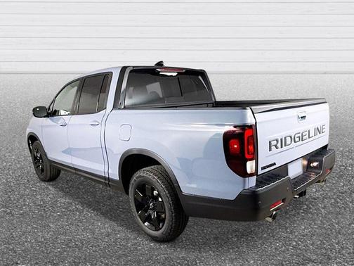 2026 Honda Ridgeline Black Edition Two-Tone