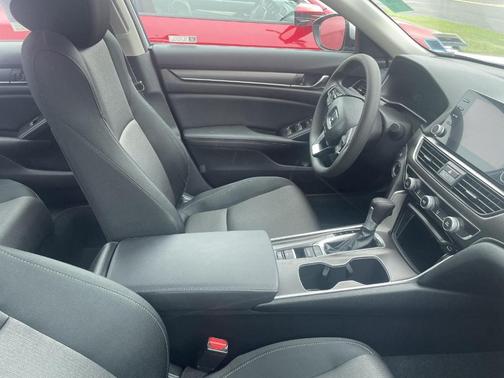 2022 Honda Accord LX 1.5T