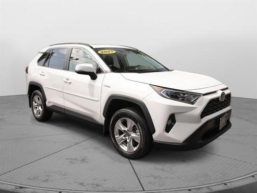 2021 Toyota RAV4 Hybrid XLE