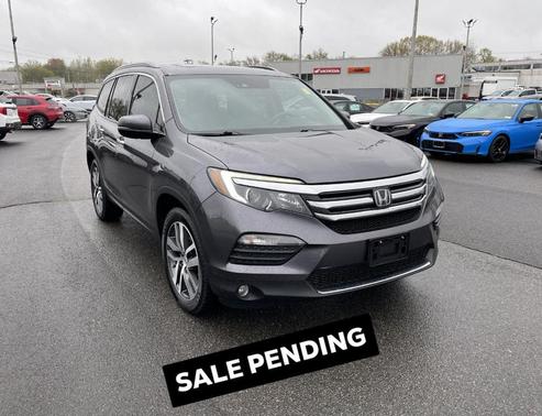 Modern Steel Metallic 2018 Honda Pilot Elite