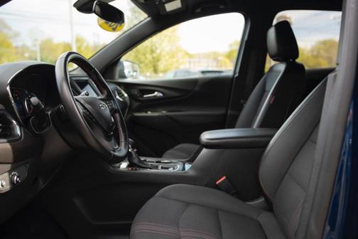 Blue Glow Metallic 2023 Chevrolet Equinox RS