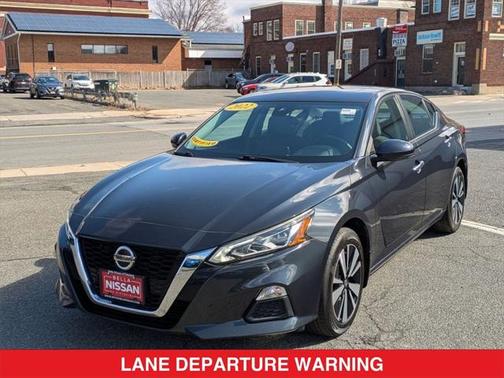 2022 Nissan Altima 2.5 SV