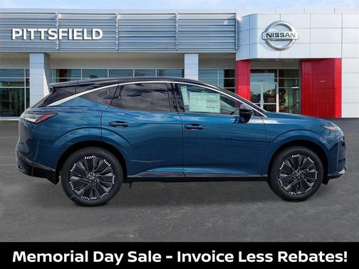 Aurora Blue/Super Black 2026 Nissan Murano Platinum