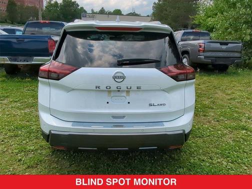 2024 Nissan Rogue SL