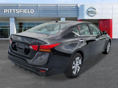 2025 Nissan Altima S FWD