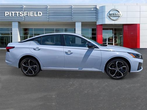 2025 Nissan Altima SR AWD