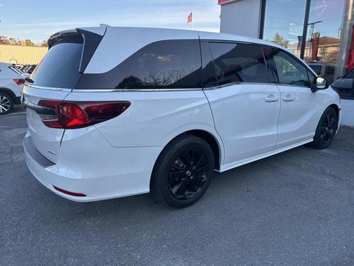 2023 Honda Odyssey Sport