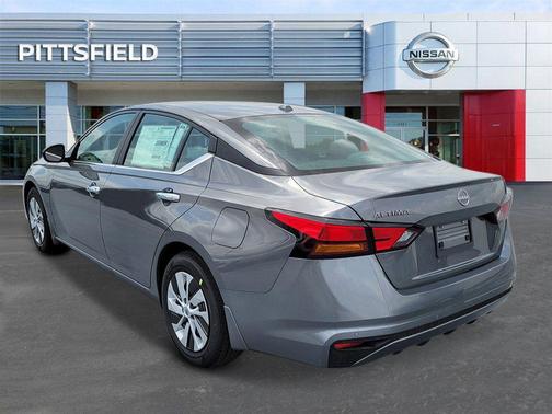 2025 Nissan Altima S FWD