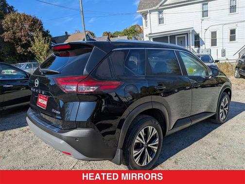 2022 Nissan Rogue SV
