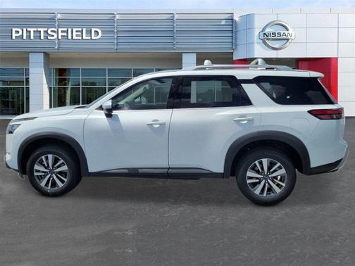 2025 Nissan Pathfinder SL 4WD