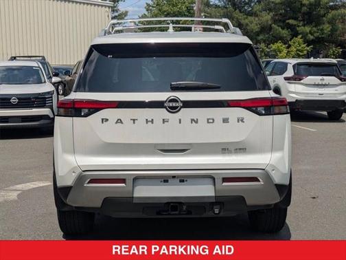 2025 Nissan Pathfinder SL 4WD