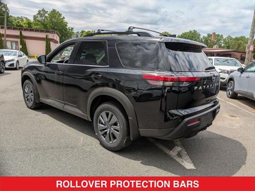 2025 Nissan Pathfinder SV 4WD