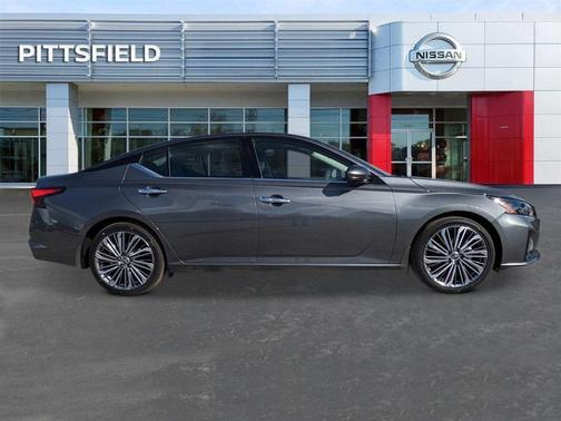 2025 Nissan Altima 2.5 SL