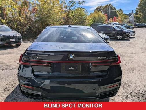 2022 BMW 750 i xDrive