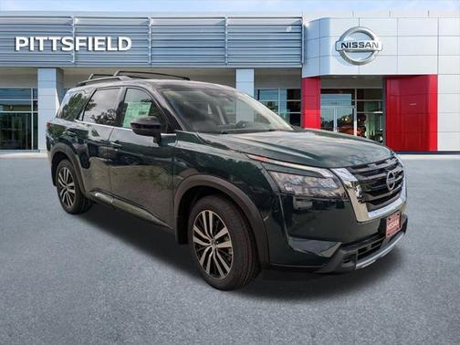 2025 Nissan Pathfinder Platinum 4WD