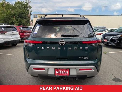 2025 Nissan Pathfinder Platinum 4WD