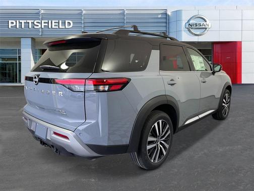 2025 Nissan Pathfinder Platinum 4WD