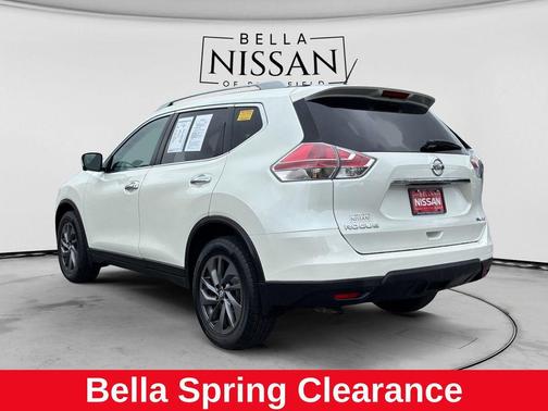 Pearl White 2016 Nissan Rogue SL