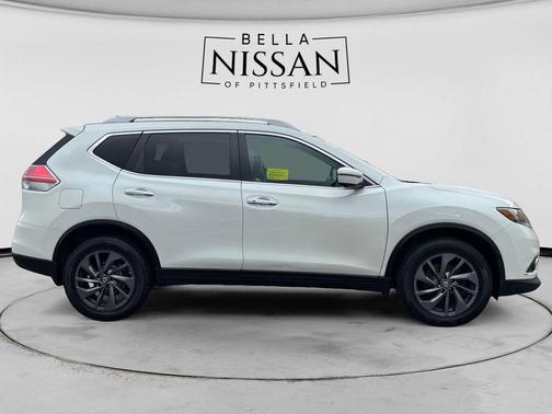 Pearl White 2016 Nissan Rogue SL