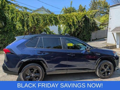 2020 Toyota RAV4 Hybrid SE