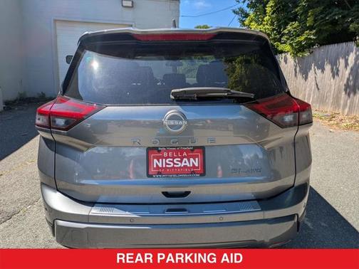 2025 Nissan Rogue SL