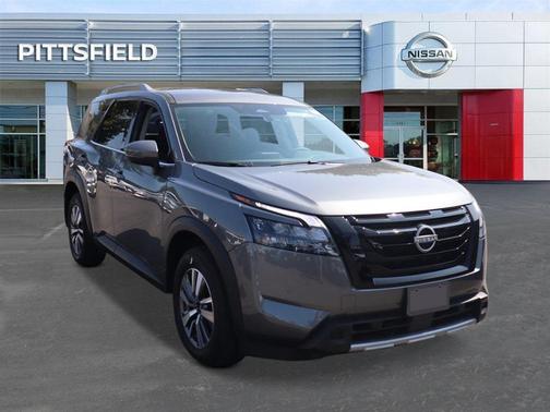 2025 Nissan Pathfinder SL 4WD