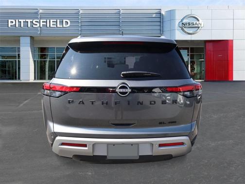 2025 Nissan Pathfinder SL 4WD