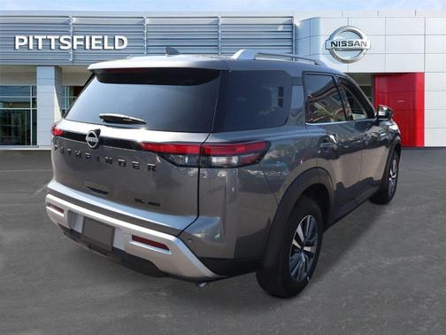 2025 Nissan Pathfinder SL 4WD