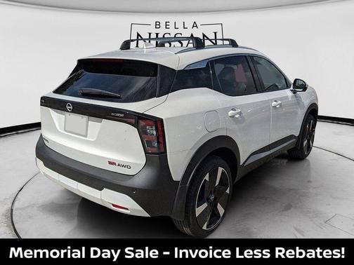 Aspen White Tricoat 2026 Nissan Kicks SR