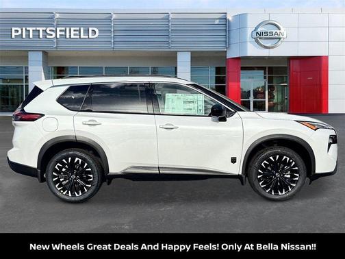 Everest White Pearl Tricoat 2026 Nissan Rogue Dark Armor
