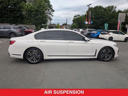2022 BMW 750 i xDrive
