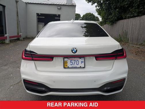 2022 BMW 750 i xDrive
